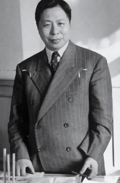 1953年，台湾省主席吴国桢，当面向蒋介石辞行：蒋经国掌控着情报治安系统，随便乱
