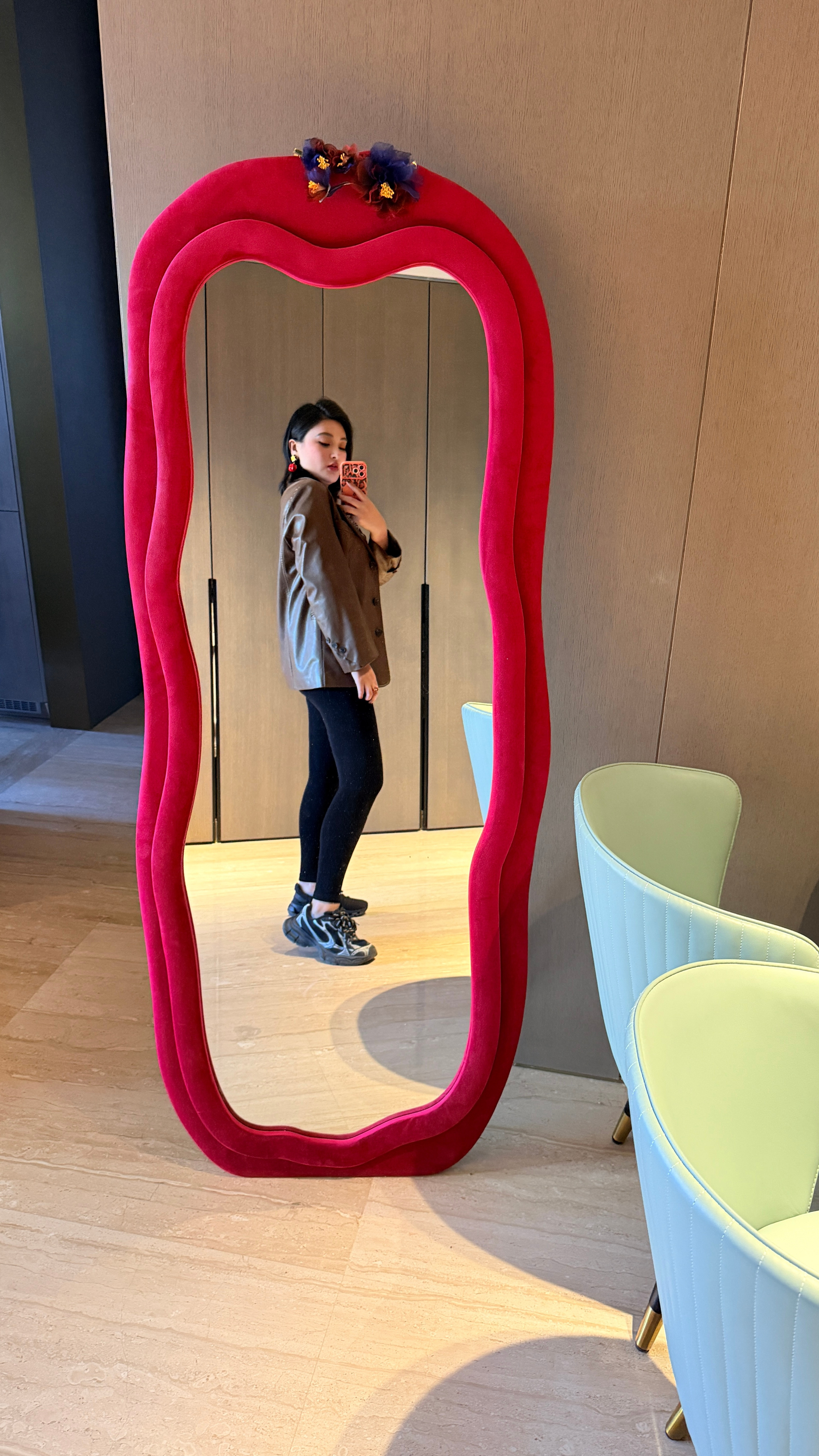 出门哪一双鞋更搭一点？