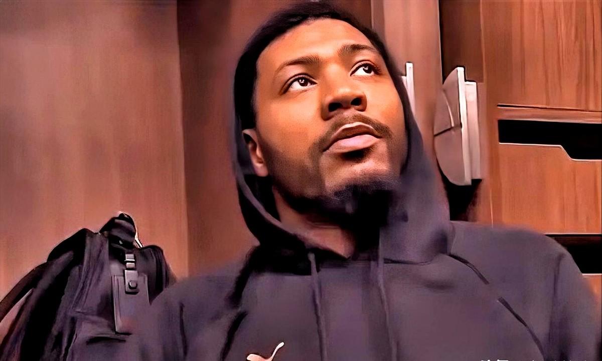 斯玛特所言极是啊！湖人当前三分表现差，防守也有问题，对手收缩内线让詹姆斯、东