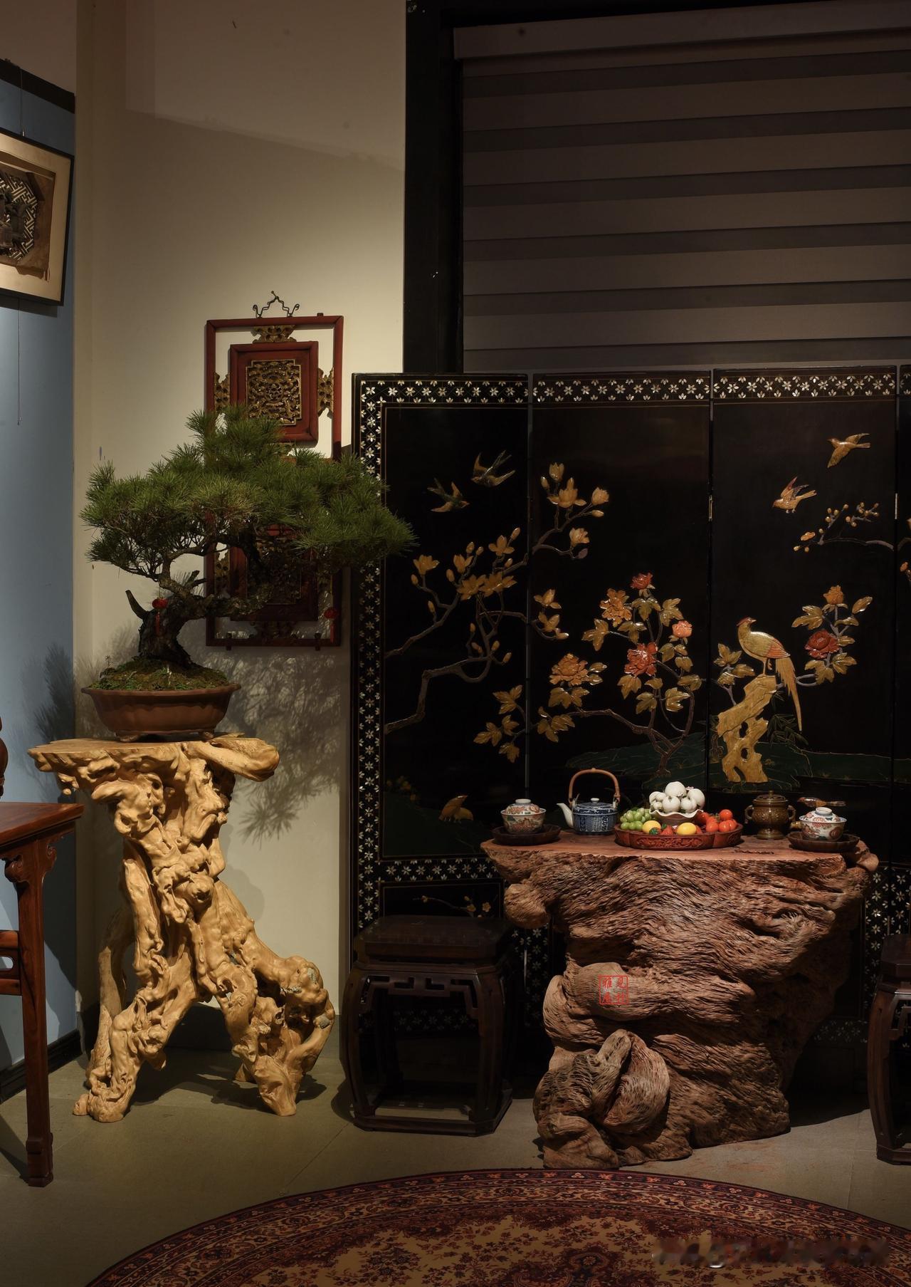 南方最神奇的木纹，无需雕刻，已成艺术！龙眼木花架茶几这套茶台为天然随形根雕茶