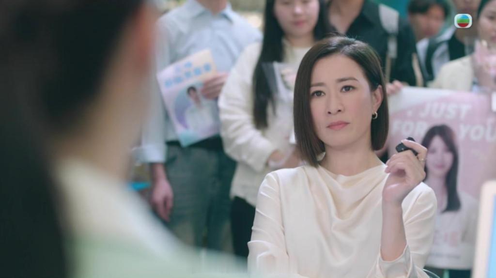 星岛：佘诗曼恨遇迷恋对象马年想“谈恋爱”剧透新角色有挑战性兼好玩开心《新闻女