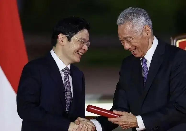 李显龙、黄循财轮番出来喊话也压不住，新加坡反印情绪彻底炸了锅——华人拼死拼活