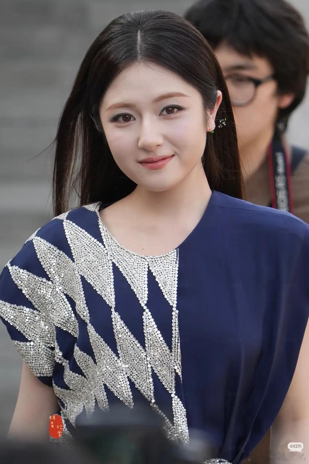 李兰迪宋祖儿🆚，差距一目了然了吧？