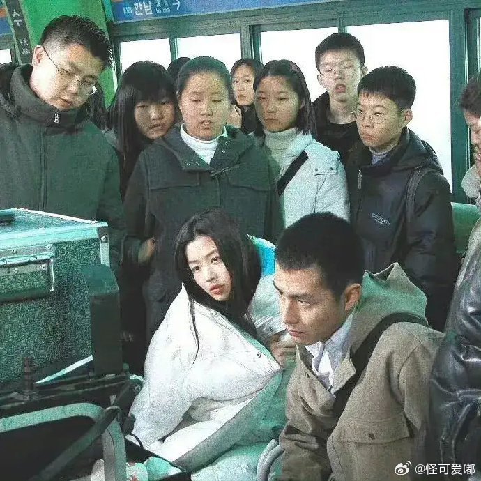 明星与素人果然还是有很大差别的，这个对比真的太真实了！​​​