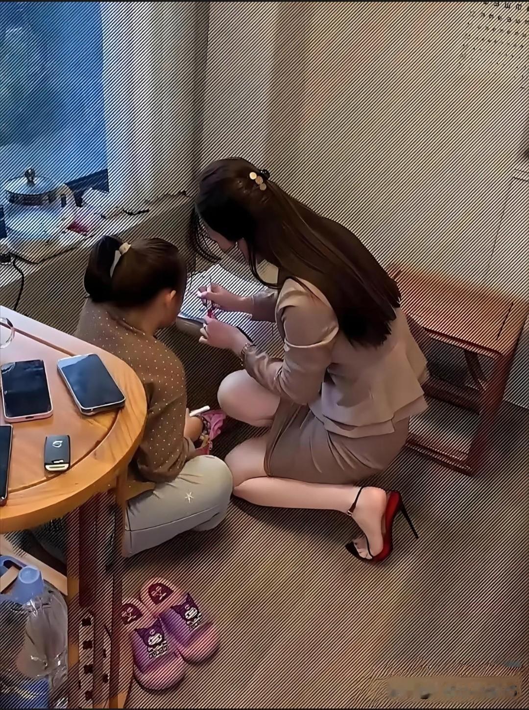 新的英语家教，今天第一天来给娃上课600元一个小时，大家说这个贵不贵？.