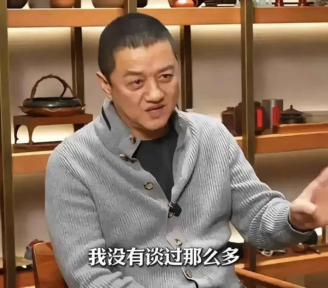 李亚鹏这十年，演了一出最硬的真人秀：欠债五千万、离婚、直播还钱，把烂牌打出了王炸