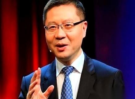 我还记得当年那两位专家，一个张维为，一个林毅夫。一个对着镜头说，乌克兰的结局可