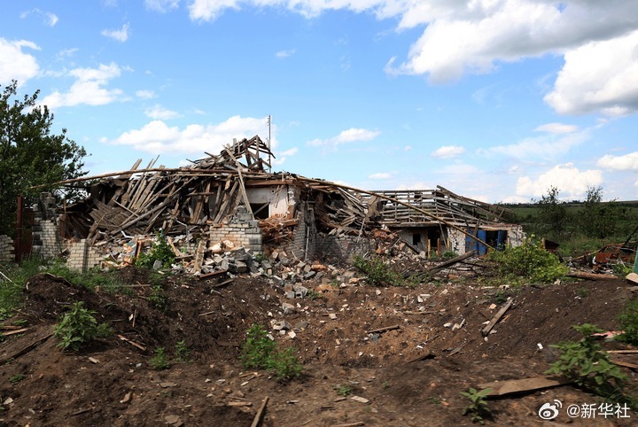 【#乌军撤出交战重镇谢韦尔斯克#】路透社12月23日报道，乌克兰军方当天表示，乌