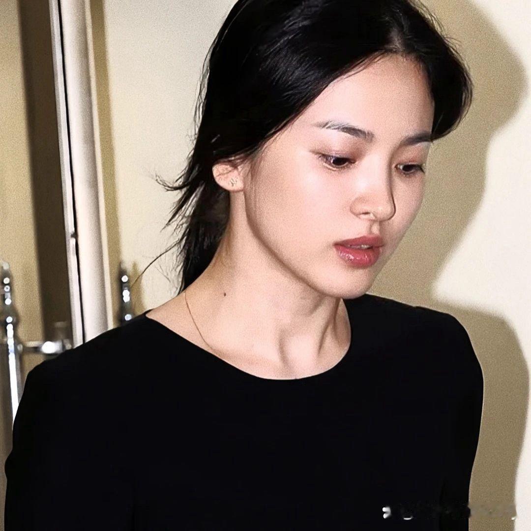 宋慧乔这美颜太能打！镜头下状态绝佳，颜值一如既往抗打～​​​