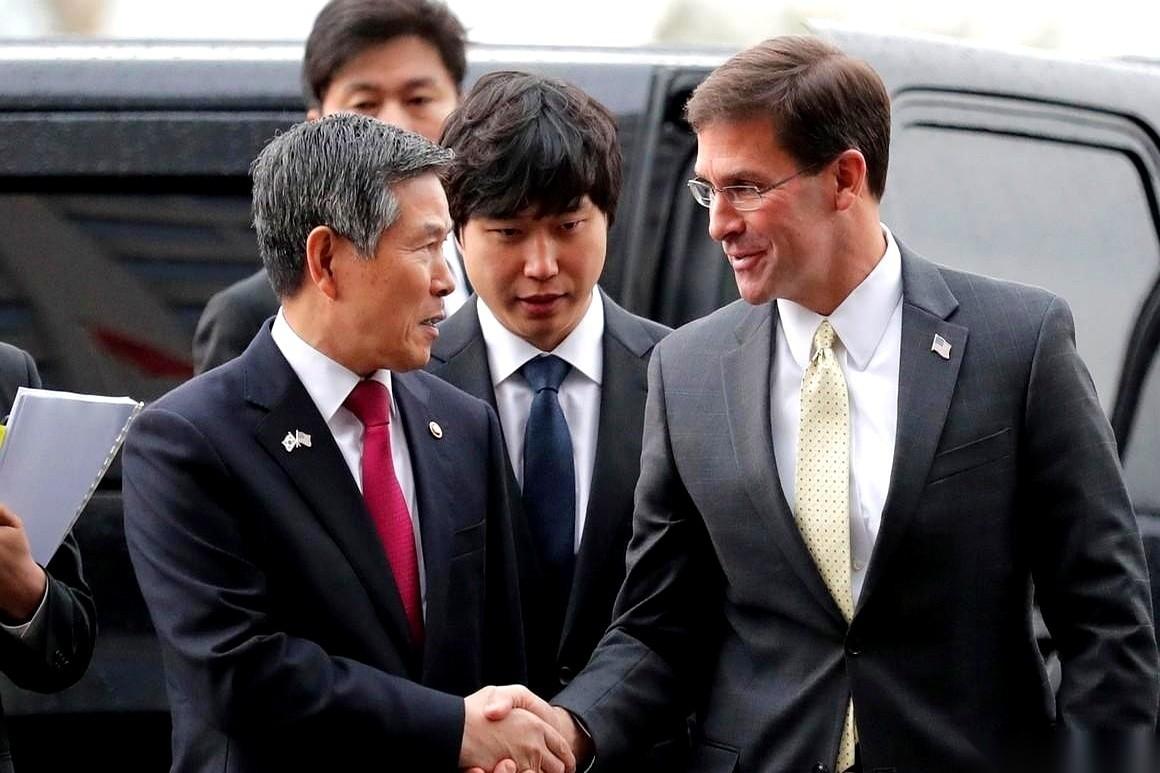 一份铝材合同，报价单递过去，澳洲人都觉得是不是写错了。白纸黑字写着：每吨溢价1