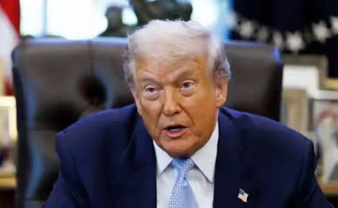 签字即挑衅！特朗普签涉台恶法，大陆48小时5道军事警告，红线绝不容碰美国在