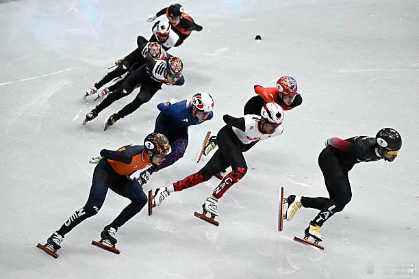 短道速滑男子1500米决赛米兰冬奥会短道速滑男子1500米决赛刚刚结束，荷兰选