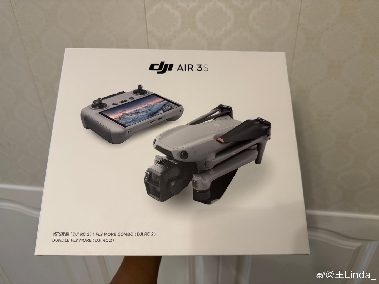 第一台无人机！！！期待在校园运动会上拿它出片！！！#大疆#​