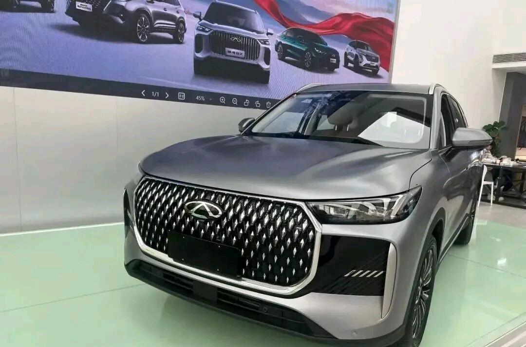 第五代瑞虎8实车到店，尺寸外观全升级，你觉得怎么样？面对吉利、长安的新款攻势，奇