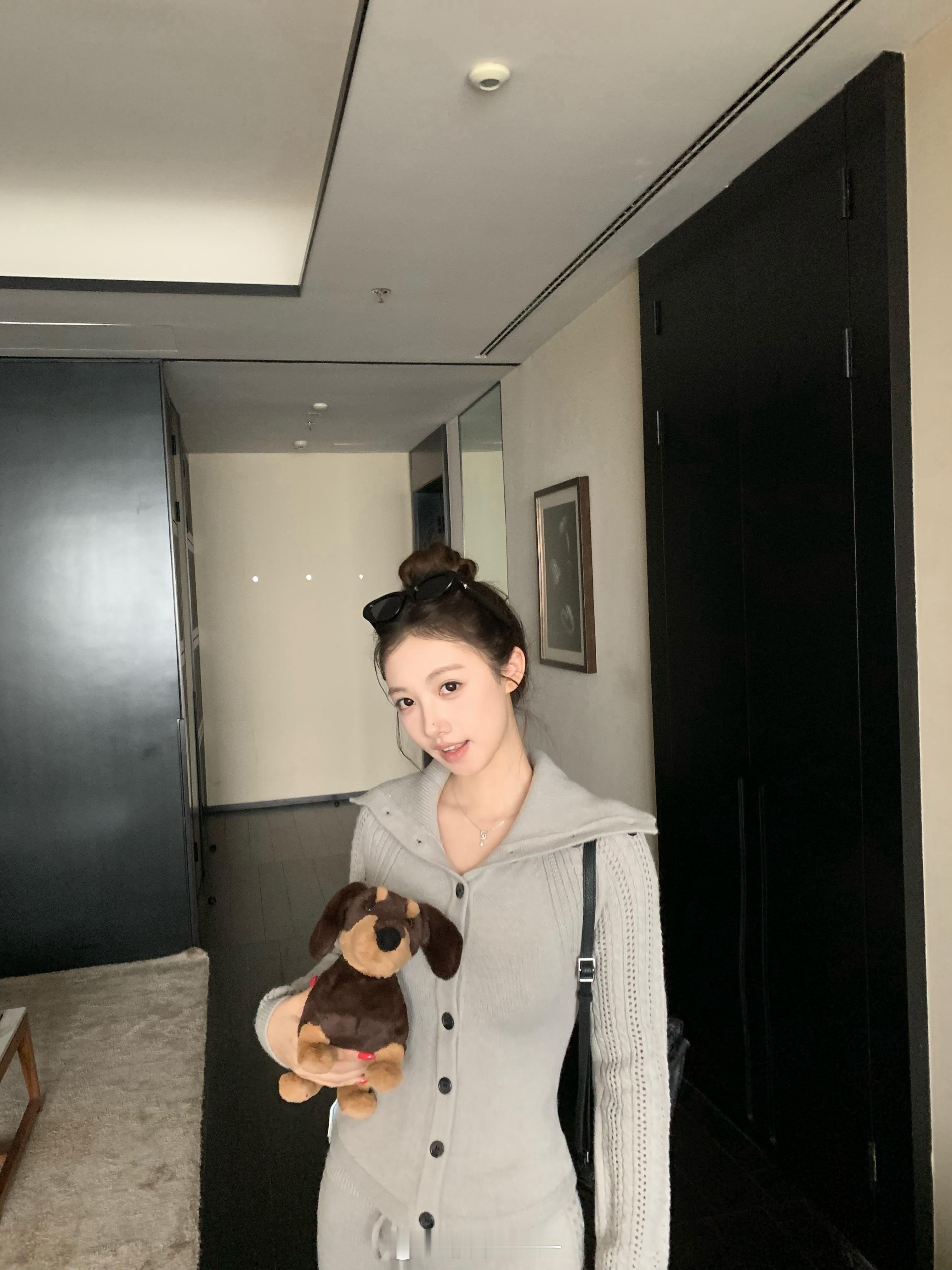 可以一套过冬的舒适感绞花针织套装！！温暖与舒适并存！上衣+长裤可以拆开搭配自带温