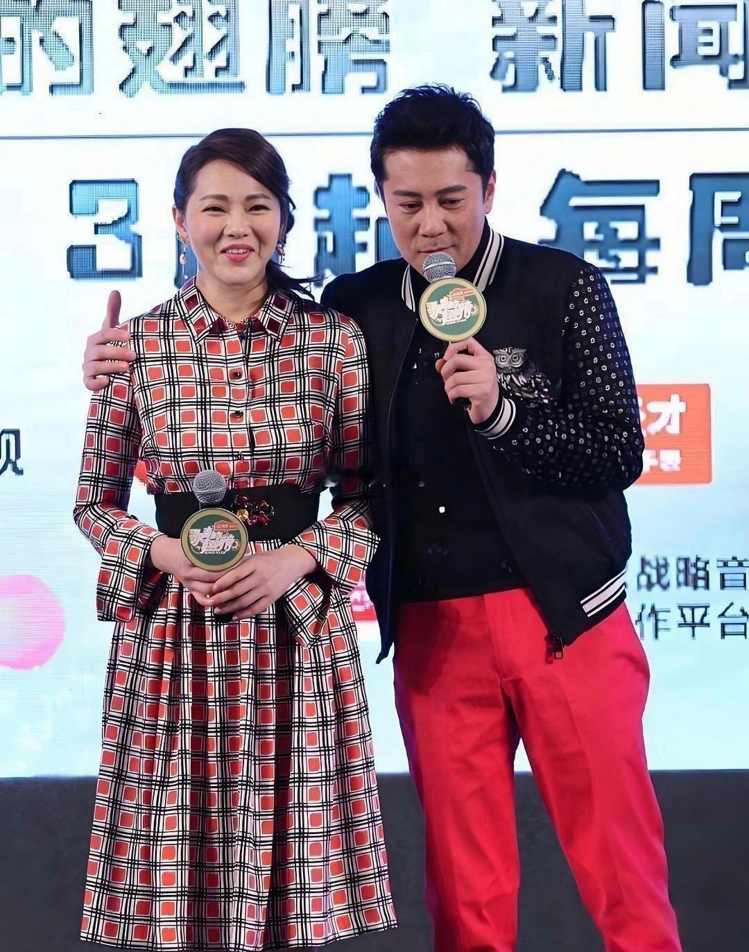 这才是线下伊能静无滤镜的样子，让不少网友直呼，“”以后再也不相信滤镜上了。但是伊能静已经58岁了，这