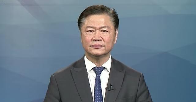 不必自己吓自己。美国要动手了？这是来自台湾国际形势专家赖岳谦的警告，在他看来最早