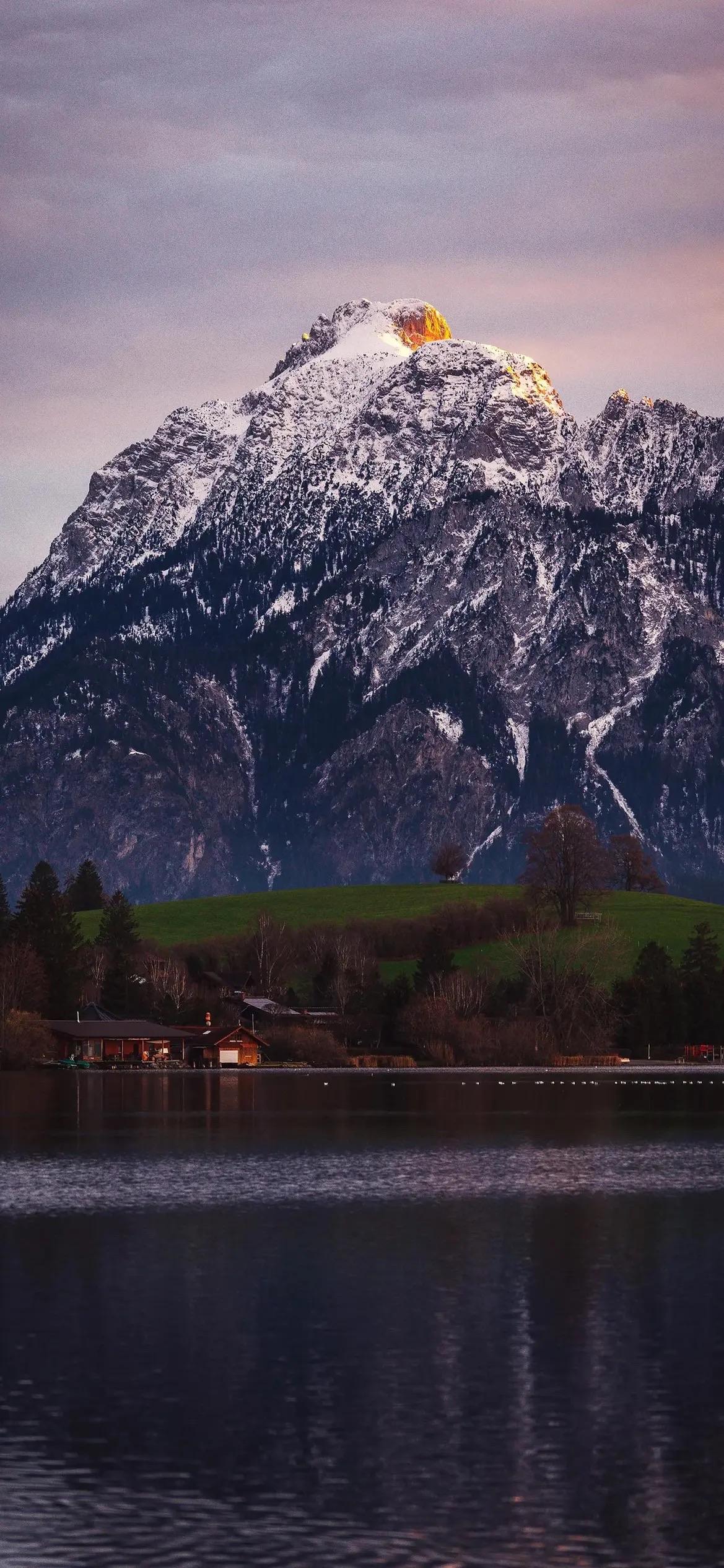生活趣事类1.去银行办业务，前面一哥们输密码，输了三次都不对，把卡吞了。哥们