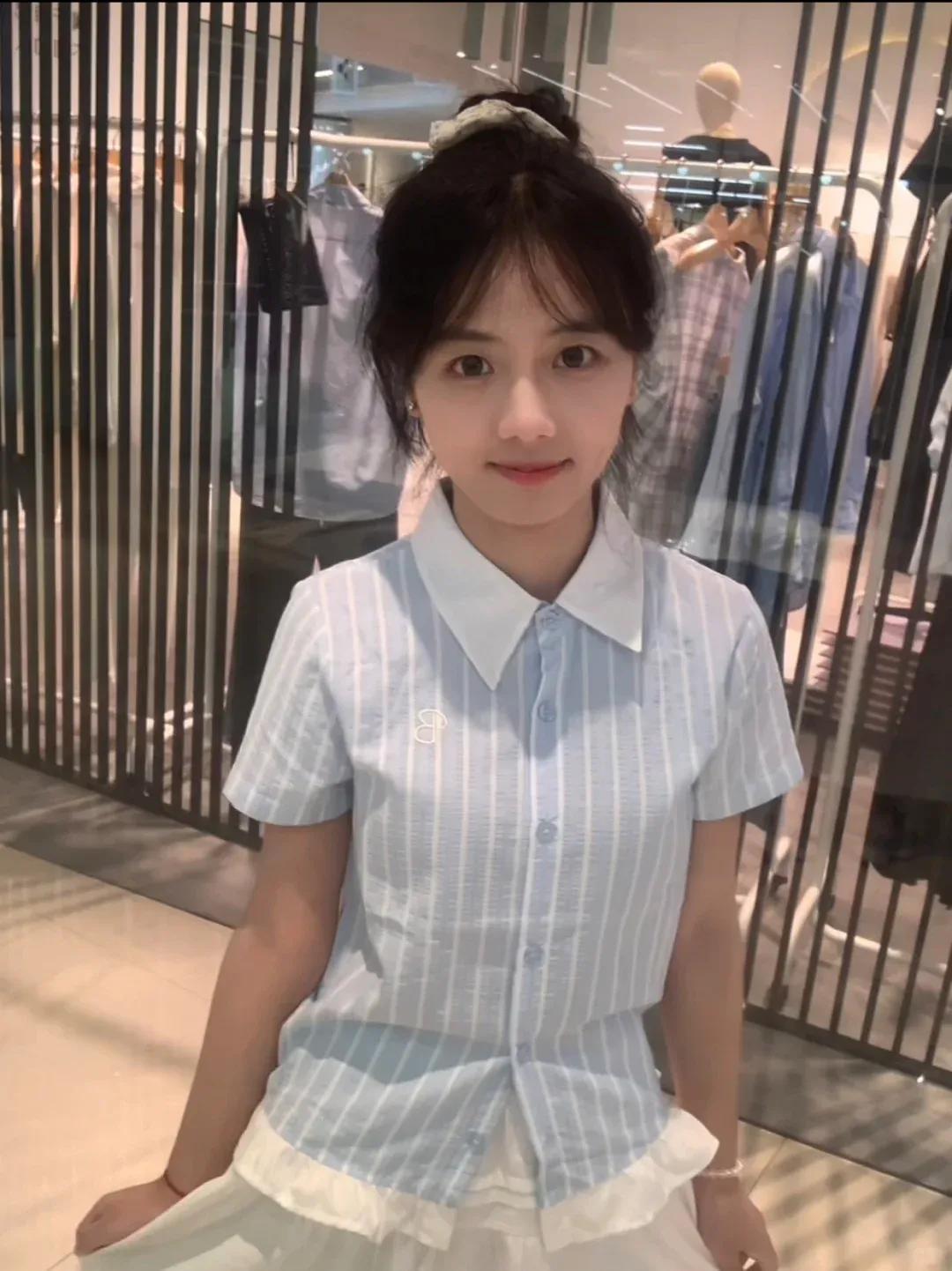 她的哪个部位最让你心动？眼睛，鼻子还是笑容？有的美，美在整体；有的美，