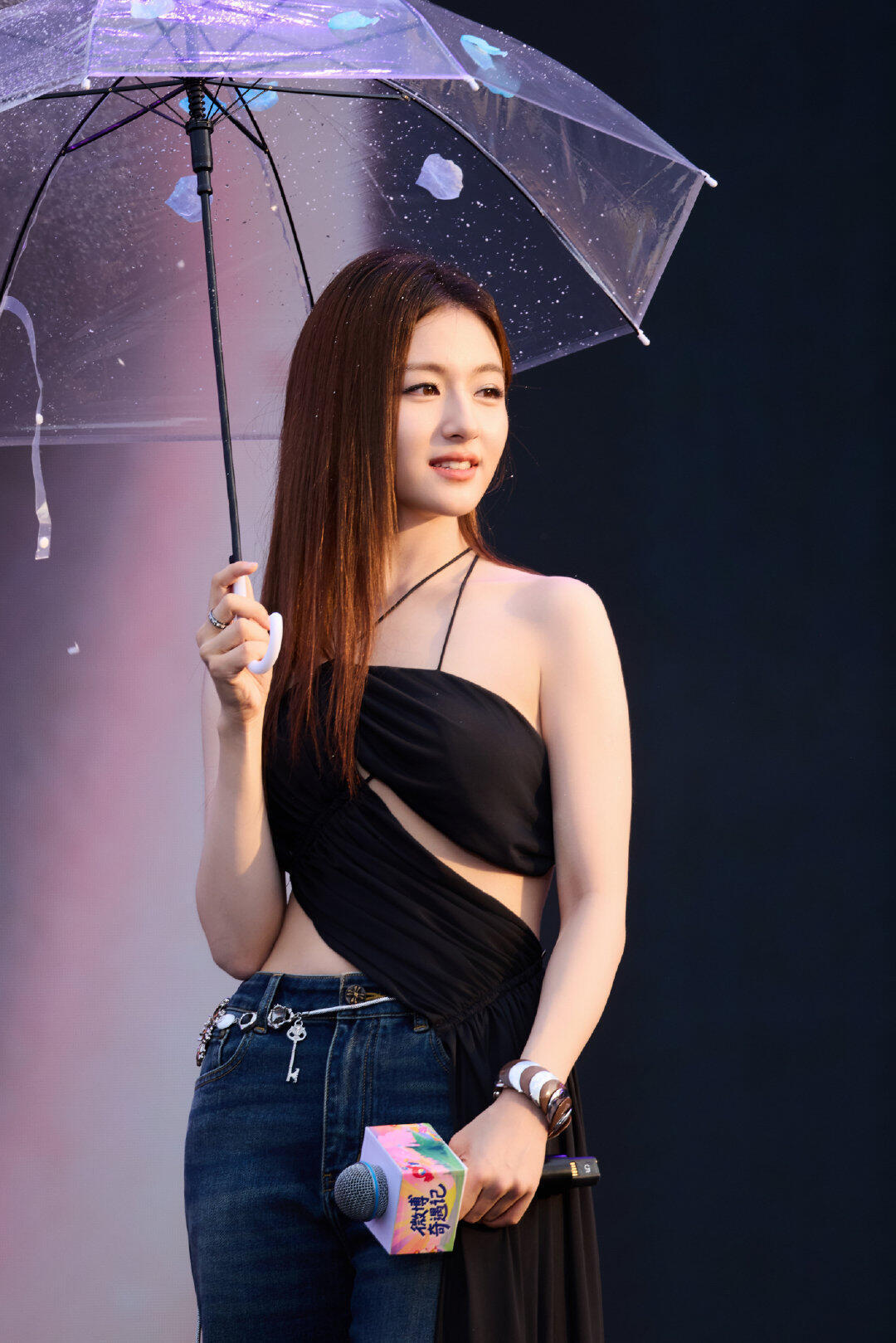 李兰迪最近有照过镜子吗？​​​