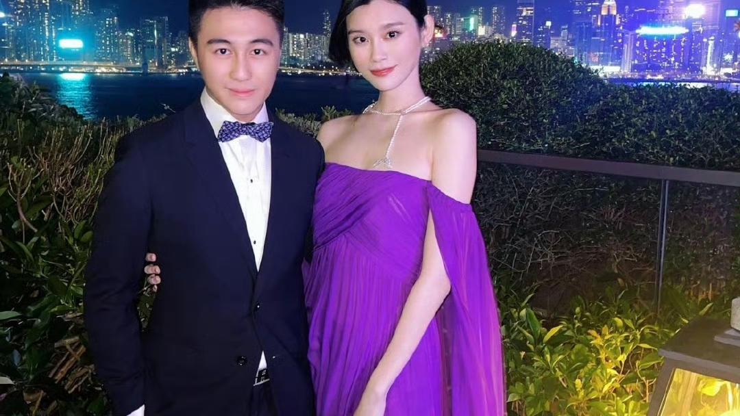 奚梦瑶何猷君婚礼合体撒糖！超模辣妈穿高定美成焦点，赌王之子寸步不离显恩爱澳门赌