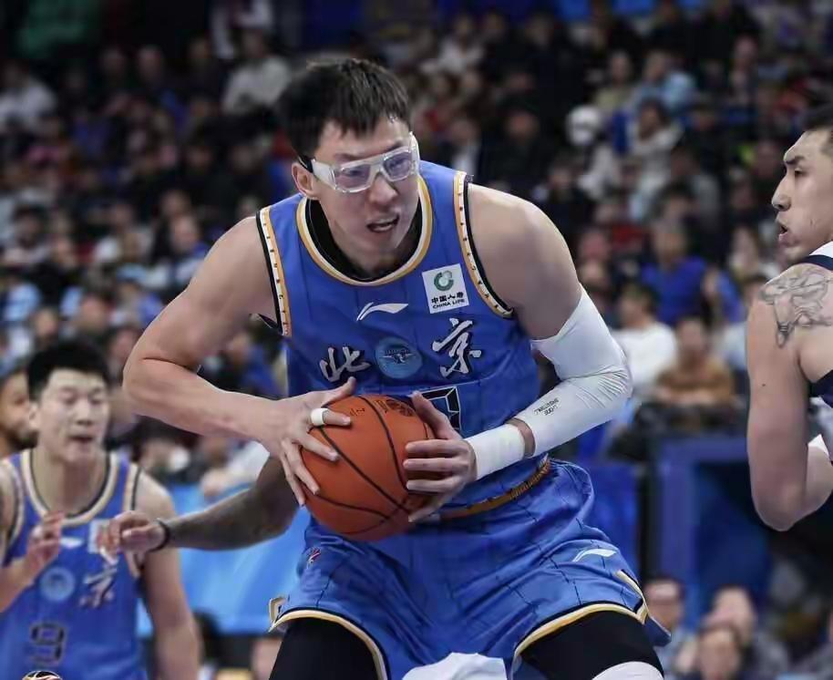 为什么中国队有周琦+张镇麟+曾凡博时两输韩国，而没有他们时却能战胜日本。这个问题