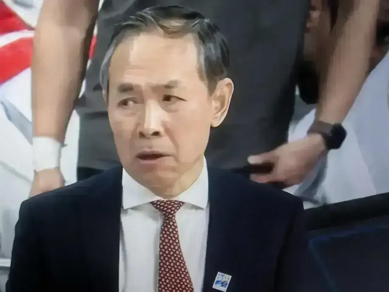 休赛期巨震的四大豪门球队！1第一巨震豪门球队---广东宏远队杜锋、朱总走了