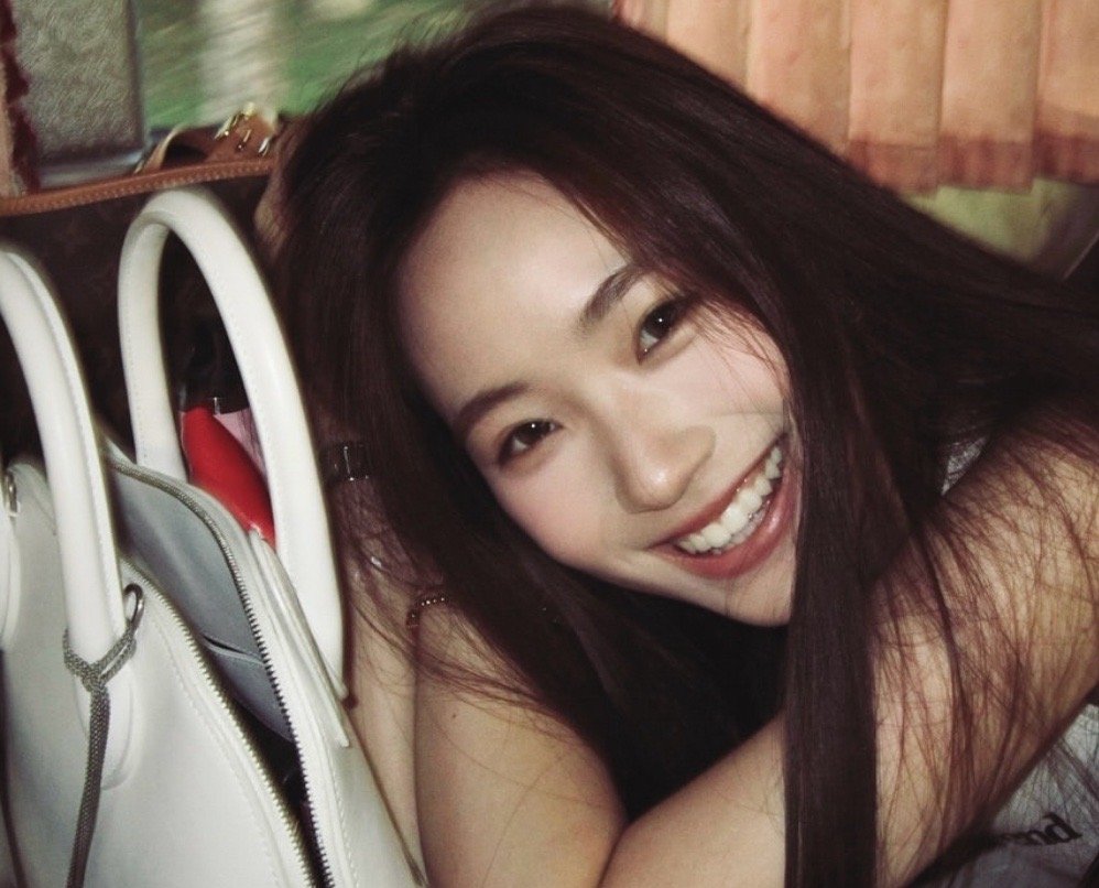小S二女儿Lily更新ins，很努力在模仿张元英了​​​