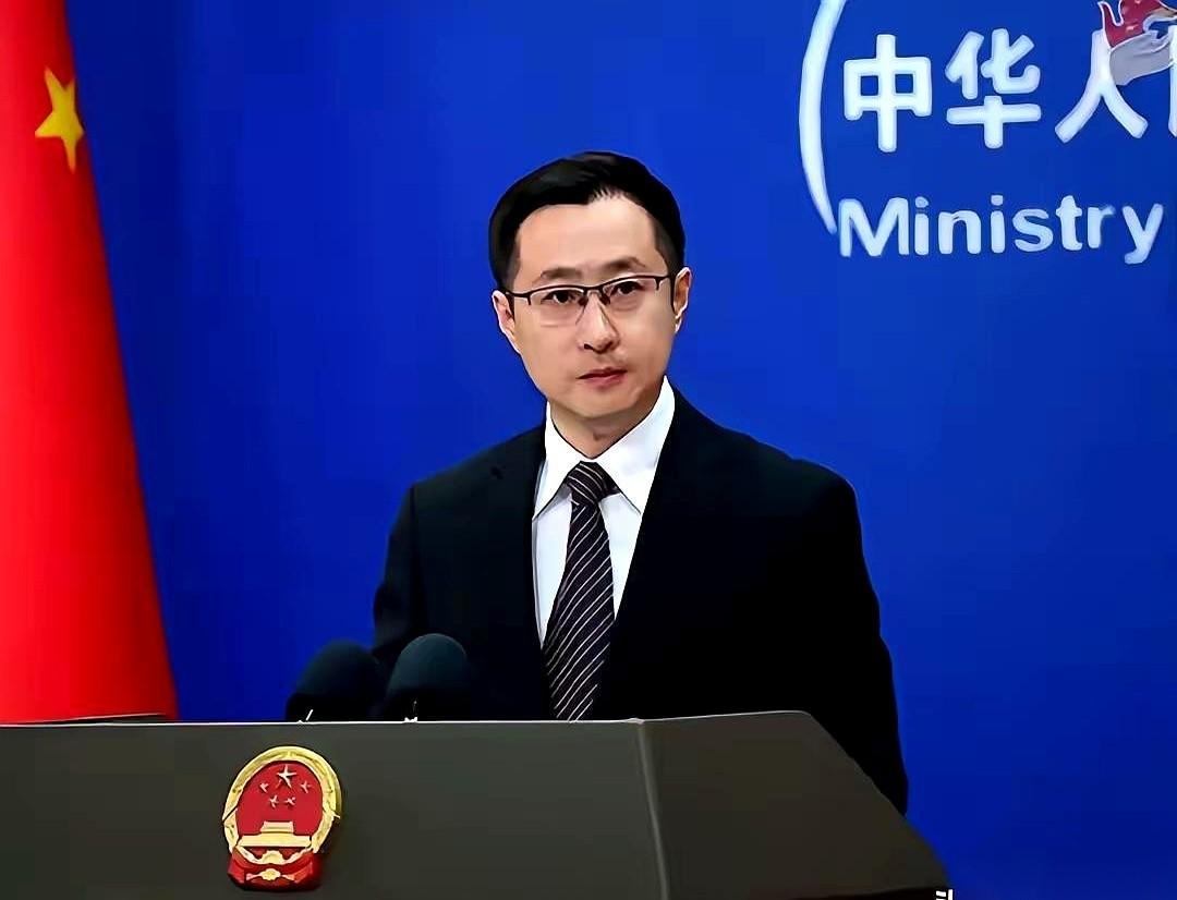 美国那边，刚按下一个按钮，直接冲着中国160多家实验室来的。这不是小打小闹。你