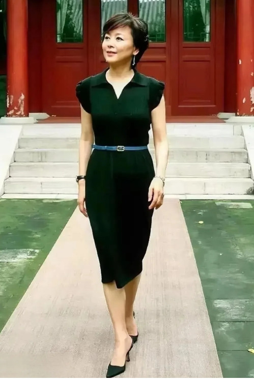 张瑜，如今67岁的她，还保养得这么精致。她曾经是多少人的梦中情人，今天的60后，