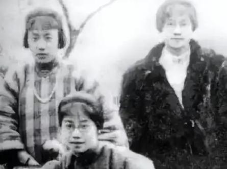 1900年，连生两女的朱环佩再次怀孕，丈夫：“再生女儿我就纳妾，”谁料，生下来还