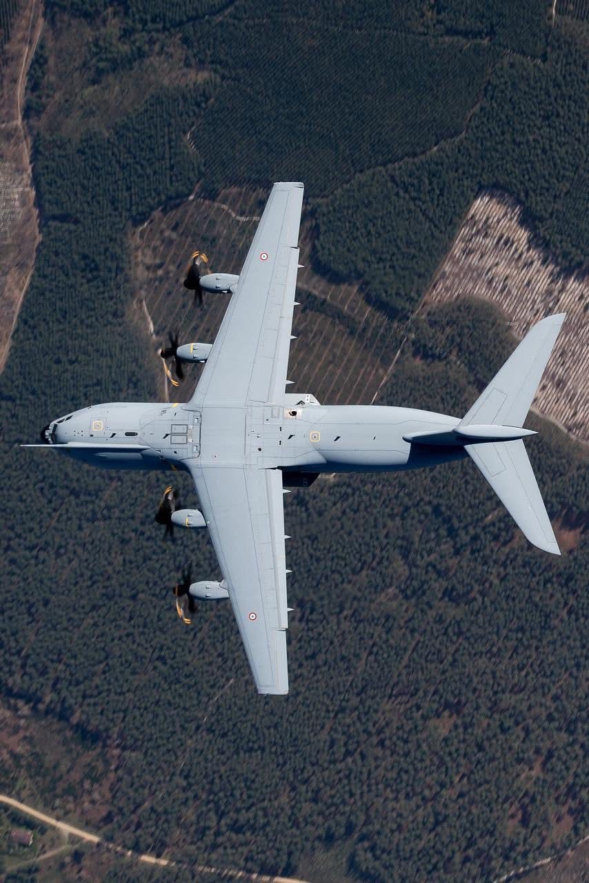 法国空天军（AAE）第61联队A400M顶视图万蝶这次是空对空摄影+地景Pho