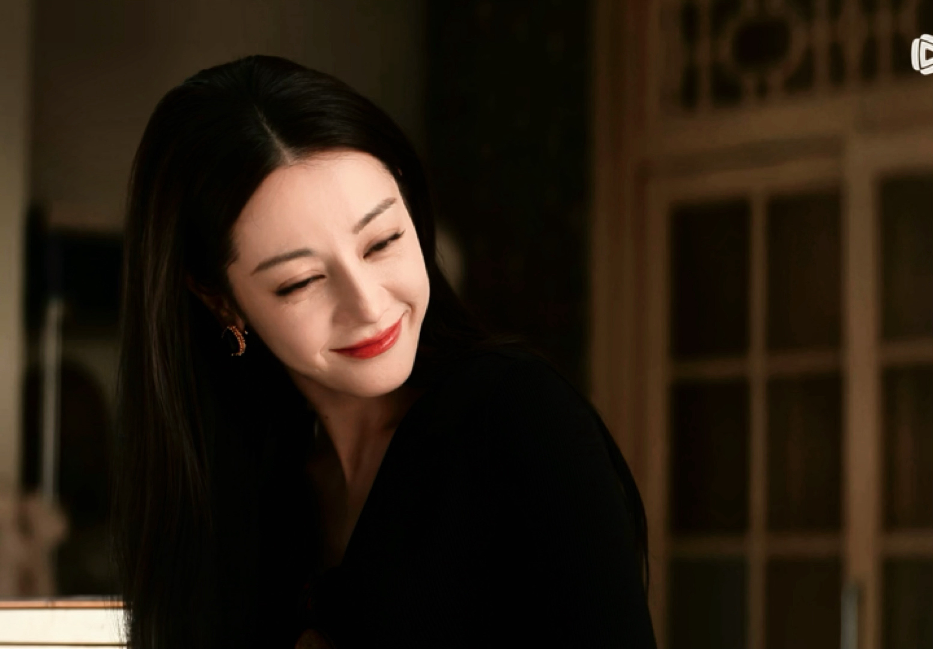 好温柔的九罗妈咪….如果迪丽热巴这样对我笑的话