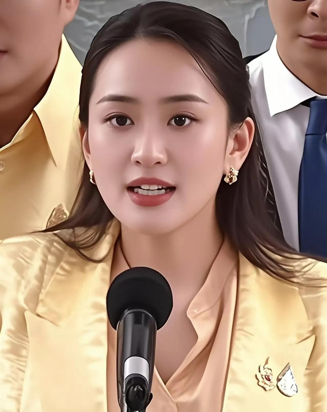 就在刚刚，泰国突然宣布了9月7日，佩通坦称将全身心投入反对党工作，全面履行