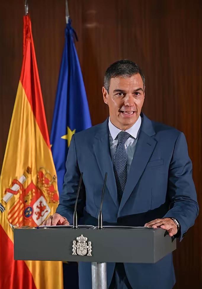 家人们谁懂啊！特朗普这次是真被怼得下不来台了！作为全球说一不二的“霸气总统”