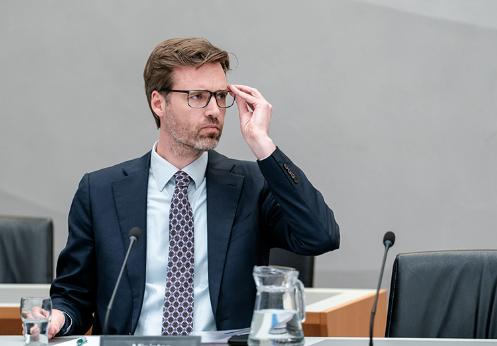 反了！5月13日，荷兰正面硬刚华盛顿，美国国会费尽心思搞出的MATCH法案，本以