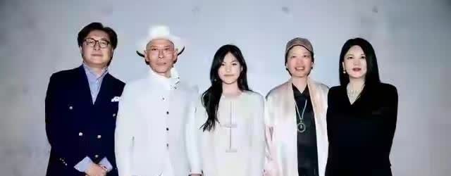 王诗龄回国后在宴会上惊艳到大家！真财阀千金了，骨子里的优雅！