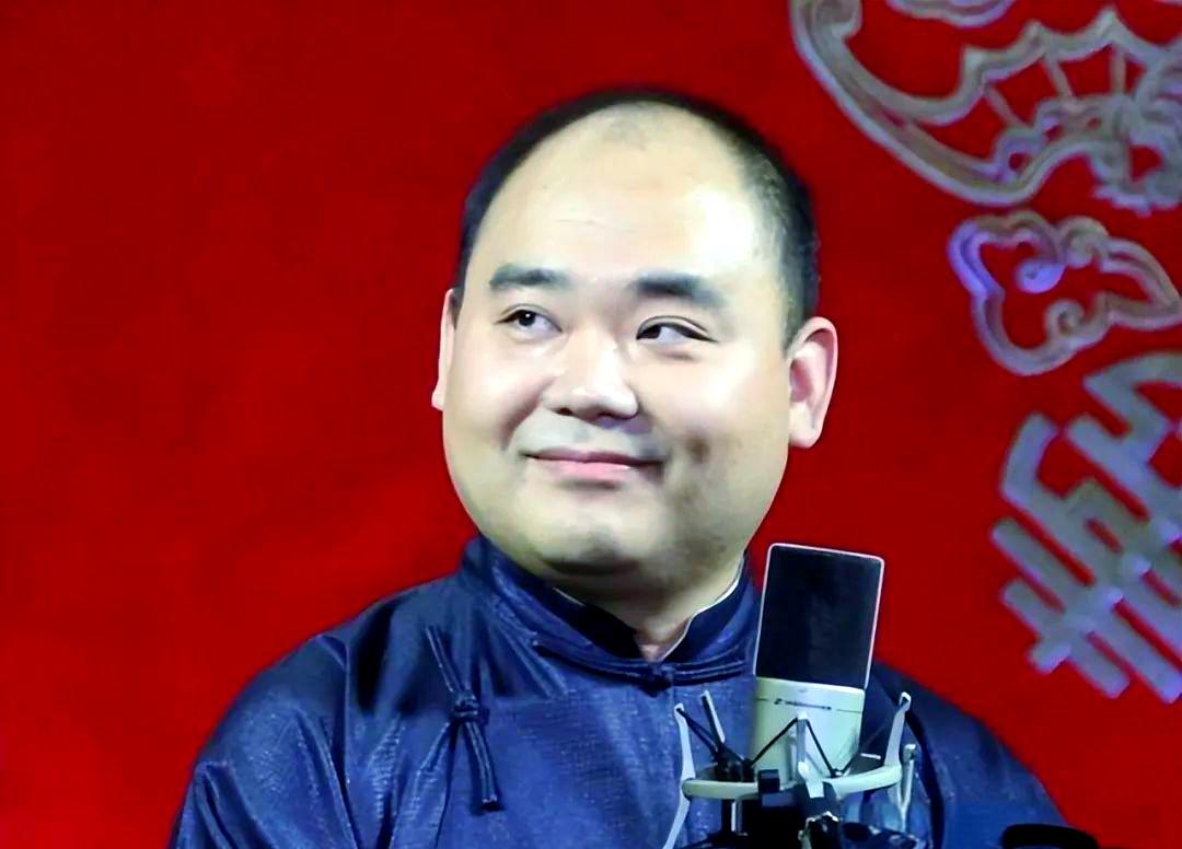 侯宝林不想让孙子学相声，他说想在这个行业里出人头地太难了。侯震是相声大师侯宝
