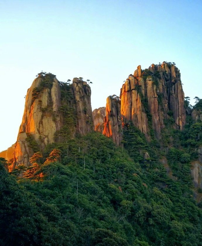 住山不记年，看云即是仙...