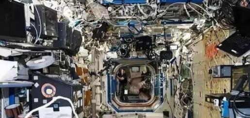 技不如人？为啥中国空间站只能上3个人，而国际空间站却能达到十几人？说的直白一些，