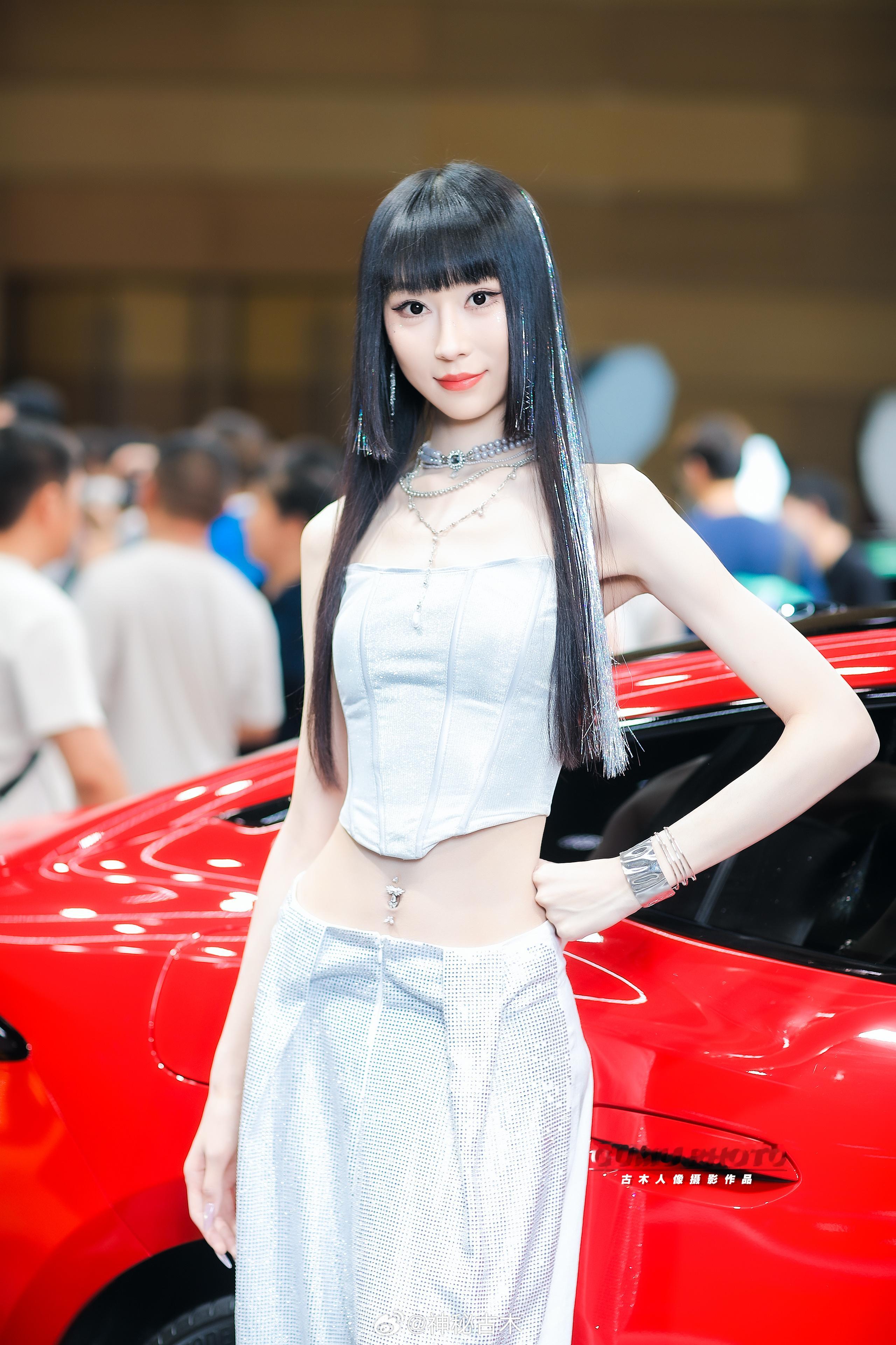 2026成都国际车展方程豹展台模特2026成都国际车展成都车展​​​