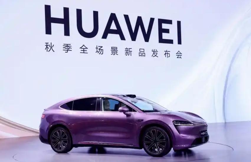 为什么智界S7失败了，但智界R7却很成功？