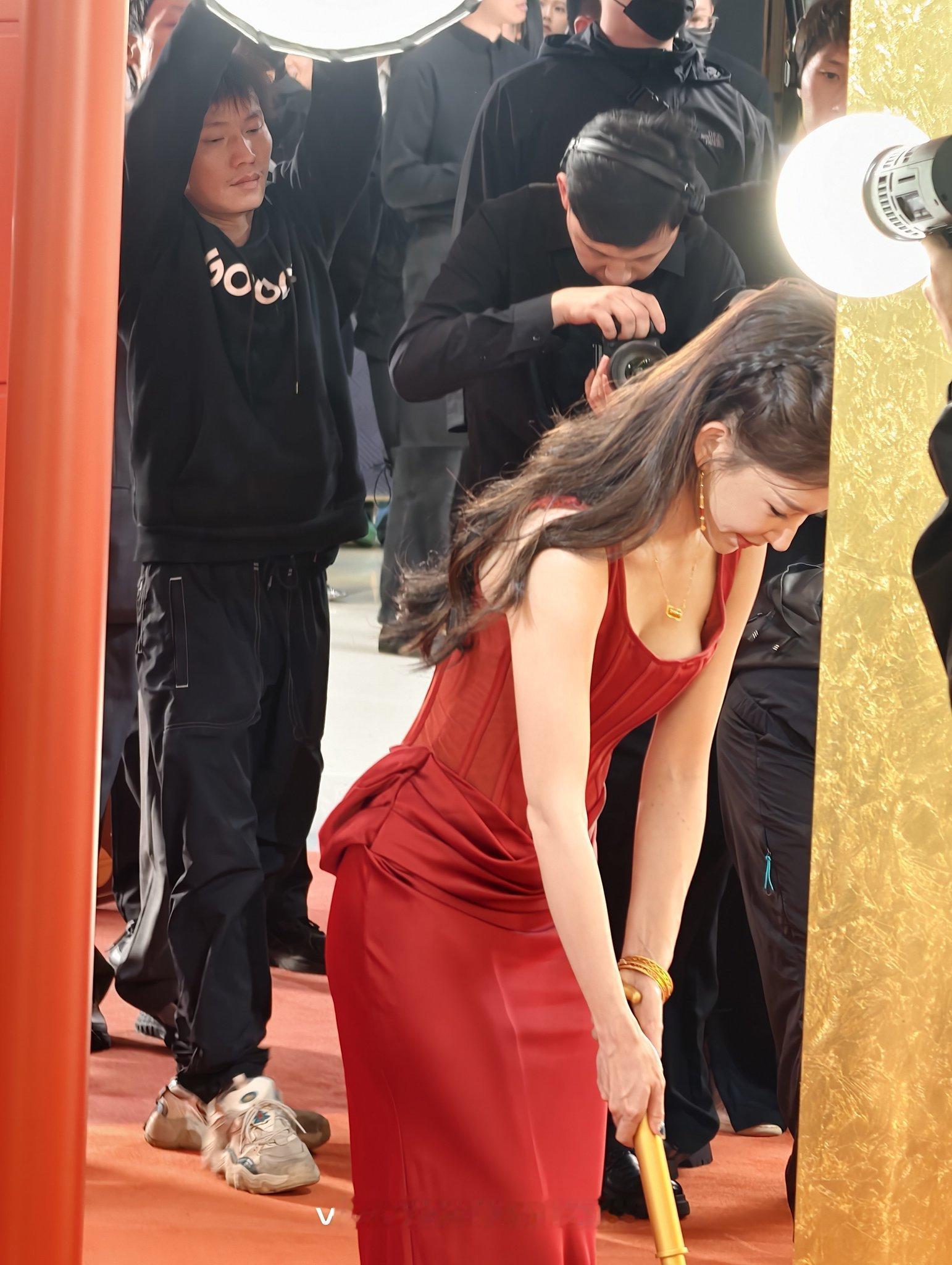 这个视角还是有点东西的