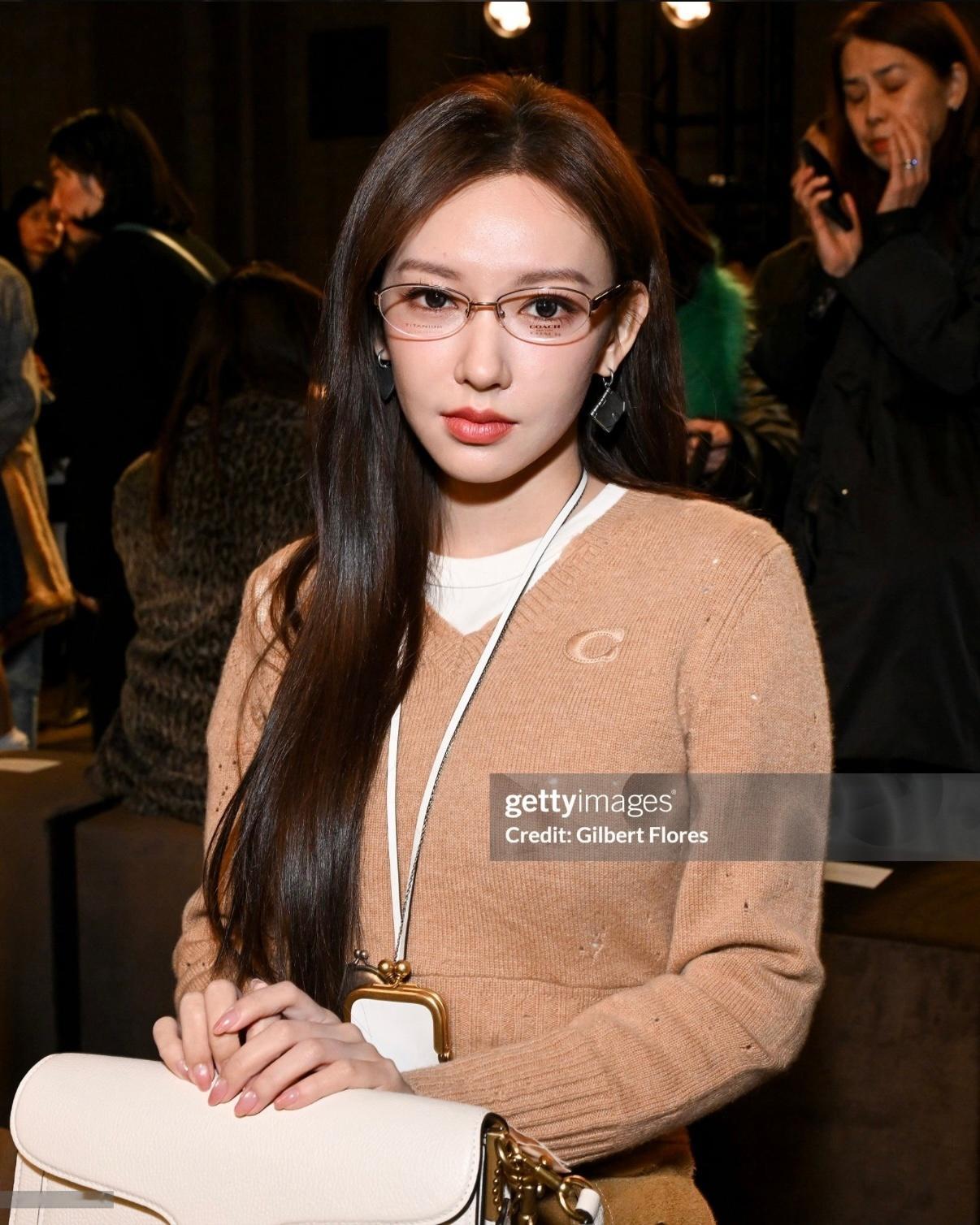 程潇我只眼神给出去程潇纽约秀场G社生图📷