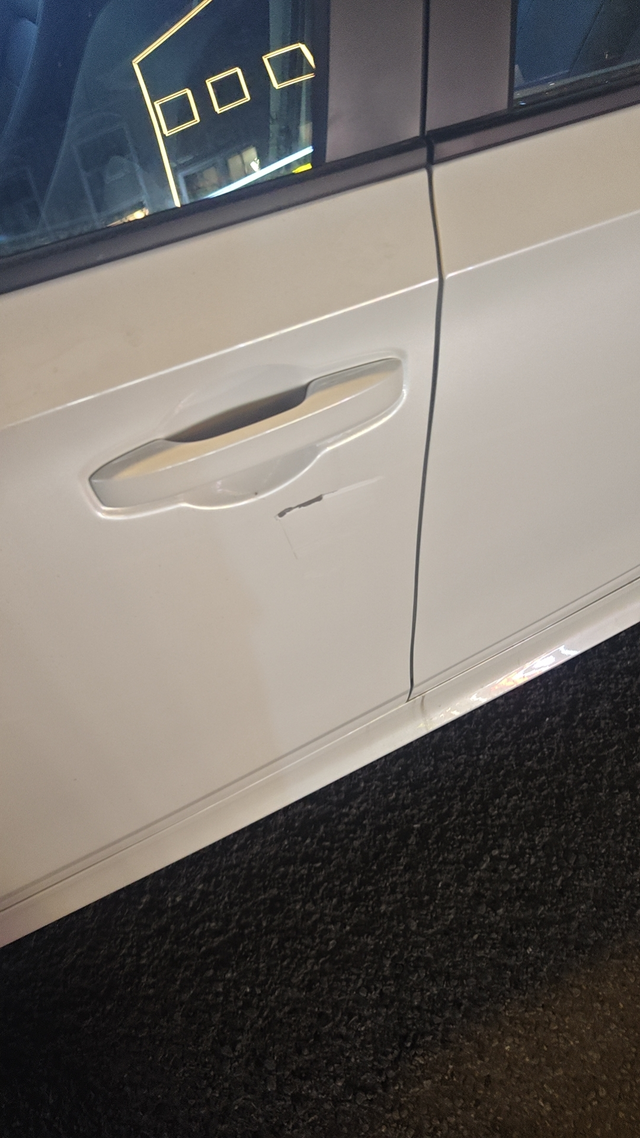 思域新车划伤晚上出门停车划伤了车漆，兄弟们，影不影响上牌，请问怎么处理比较好，