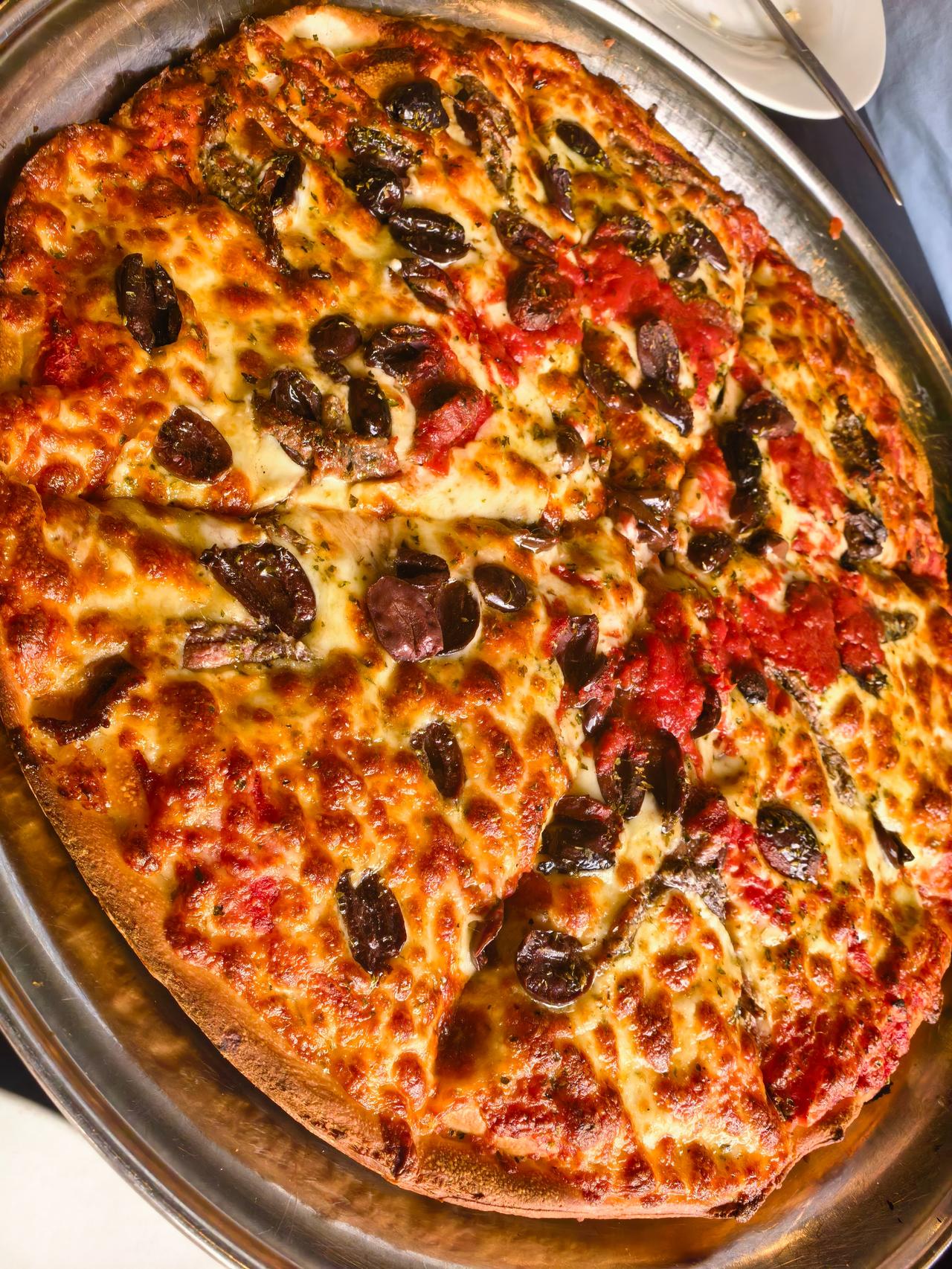 平安夜在澳大利亚墨尔本过的[呲牙笑]夏天的圣诞也凉凉的，下午骑个车，晚上去Sop