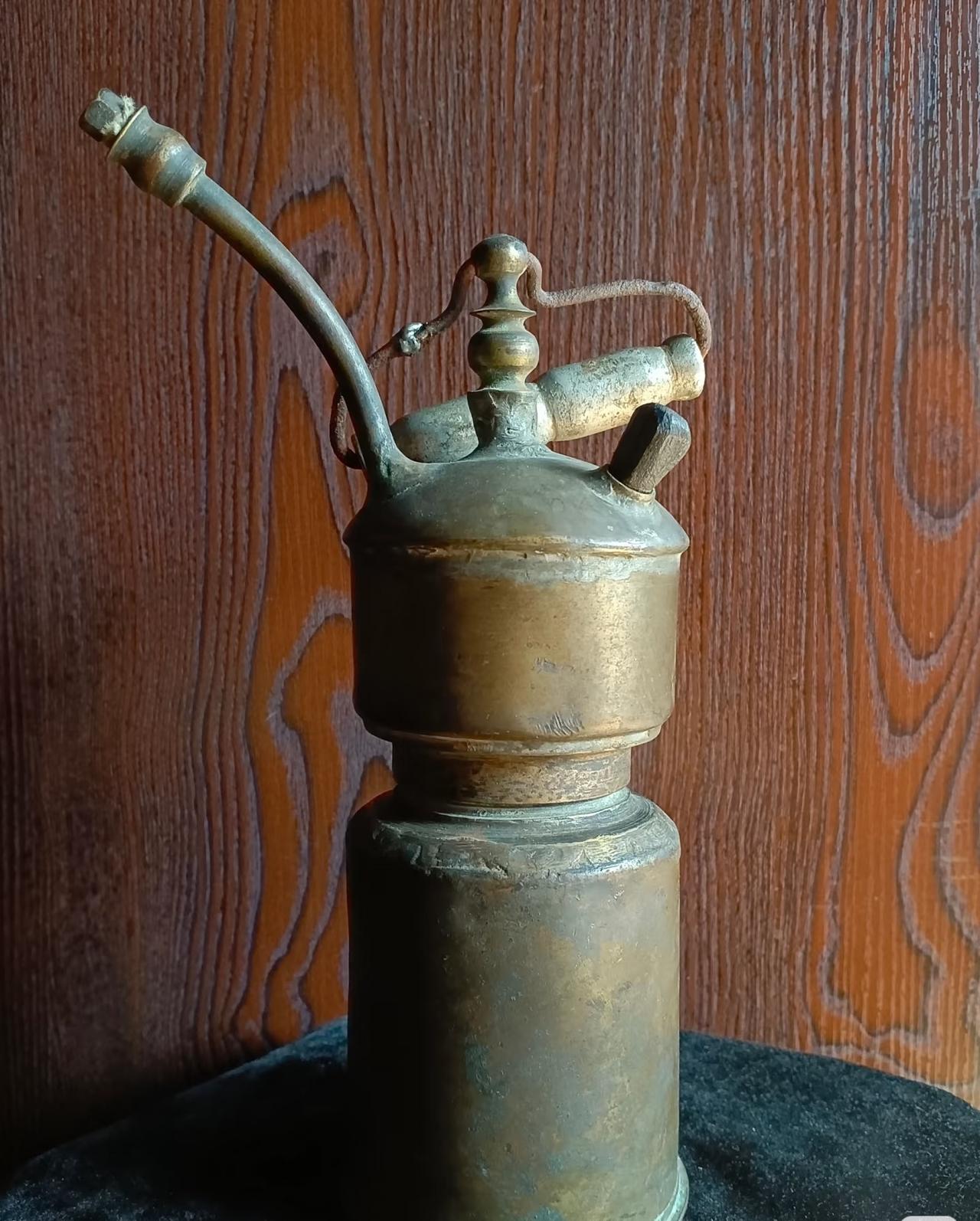 翻出个怪东西，谁见过？家人们谁懂啊！我翻出个老物件，圆滚滚的肚子，上面还有