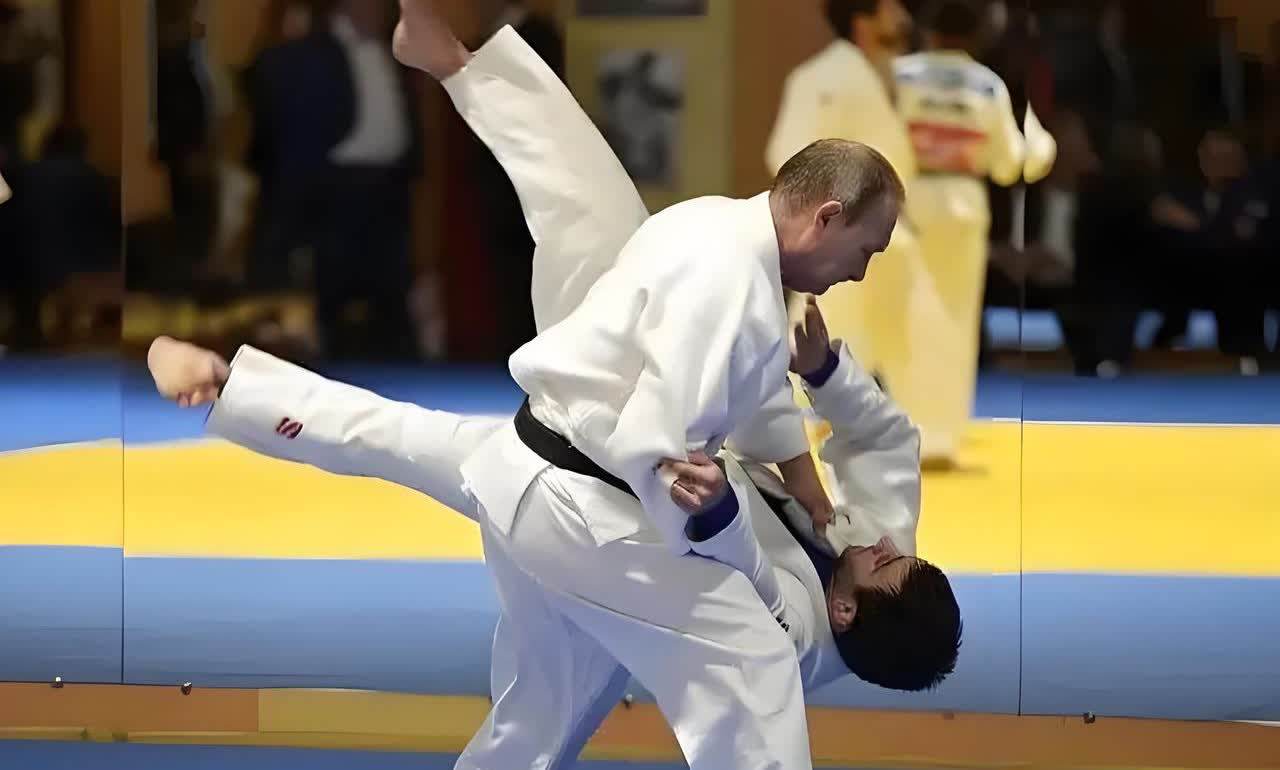 普京为何敢去阿拉斯加，这五点，普京是非常正确的选择。第一、普京是硬汉，胆
