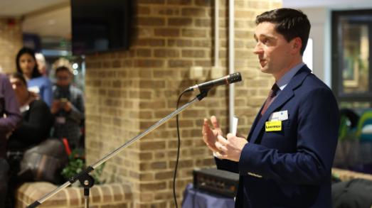 曾经被西方嫌弃"数据不可靠"的中国临床试验，如今居然成了香饽饽！美国还在死撑