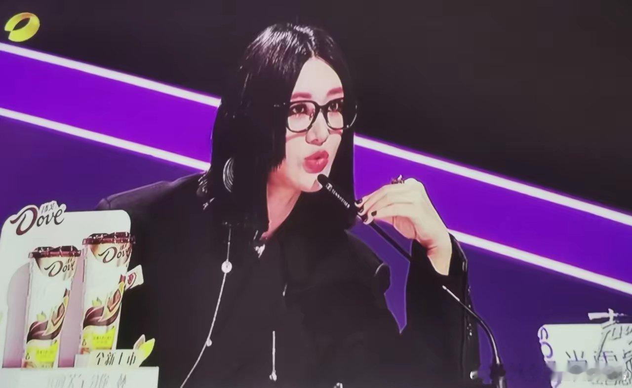 《声鸣远扬2025》换首席评委了！尚雯婕替代华晨宇，没有比较就没有伤害，尚雯婕的